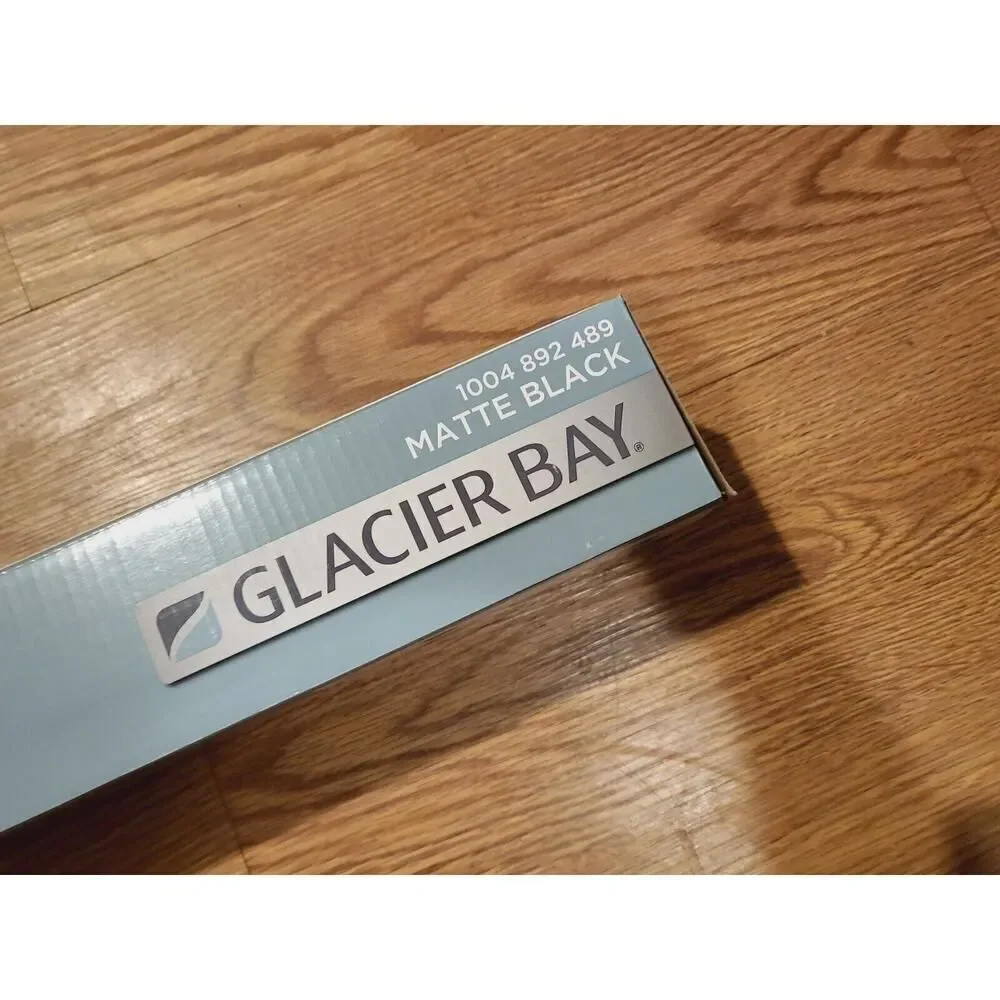 Glacier Bay Lorent 24 in. Towel Bar in Matte Black, 1004 892 489